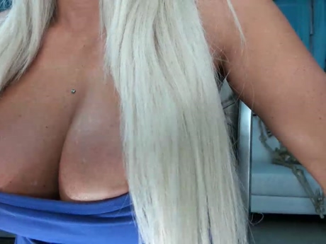 adrianna_fox  11-03-2022